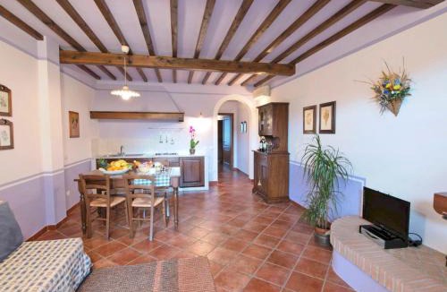 Pancole Apartment | Apartment Lari-1 by Interhome