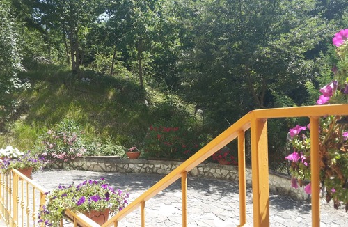 SantʼOreste Apartment | Apartment "LEMON" in villa near Rome