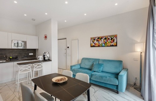 San Ferdinando Apartment | Apartment 'Luxury - Zona Lungomare' with Balcony, Wi-Fi and Air Conditioning