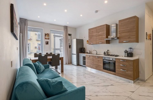 San Ferdinando Apartment | Apartment 'Premium - Zona Lungomare' with Balcony, Wi-Fi and Air Conditioning