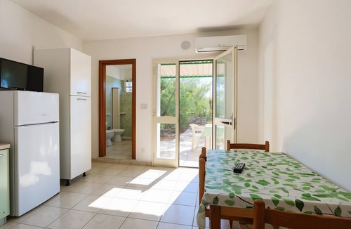 Scialara Apartment | Apartment 'Sabbia D'oro 206' with Shared Pool and Wi-Fi