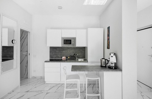 San Ferdinando Apartment | Apartment 'Superior - Zona Lungomare' with Balcony, Wi-Fi and Air Conditioning