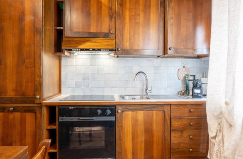 Torrita di Siena Apartment | Apartment 'Villa Tiberini 2' with Garden View, Shared Pool and Wi-Fi