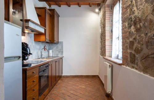 Torrita di Siena Apartment | Apartment 'Villa Tiberini 1' with Panoramic View, Shared Pool and Wi-Fi