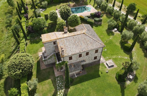 Torrita di Siena Apartment | Apartment 'Villa Tiberini 1' with Panoramic View, Shared Pool and Wi-Fi