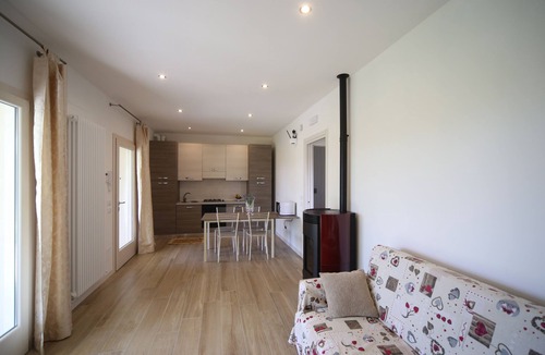 Crespano del Grappa Apartment | APARTMENT WITH GARDEN VIEW