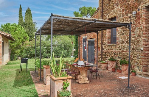 Torrita di Siena Apartment | Apartment with terrace and enchanting view