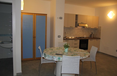 Sant'Omero Apartment | APARTMENT WITH POOL AND 2 BEDROOMS