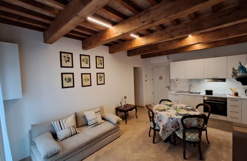 Macerata Apartment | App Fiastra - Peace Shelter with Private Balcony - Agriturismo Pieve San Biagio