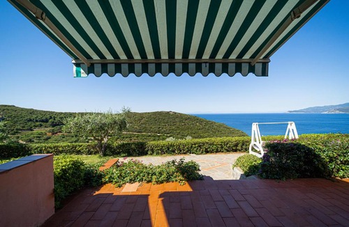 Innamorata Apartment | Appartamenti Casa Serena Vista Mare - Goelba