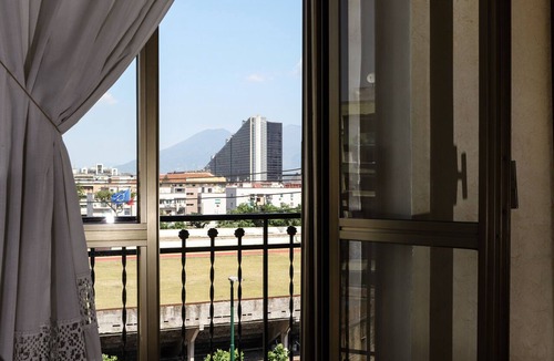 Naples City Centre Apartment | Appartamento all'Arenaccia by Wonderful Italy