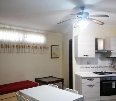 Zona XXX Castel Fusano Apartment | APPARTAMENTO INDIPENDENTE IN GRANDE VILLA