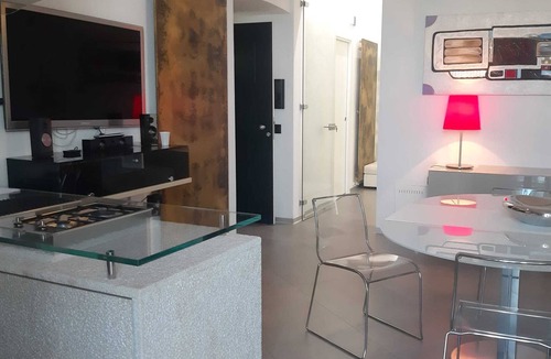 Trani Apartment | Appartamento Lusso Vista Mare - SUL Porto DI Trani