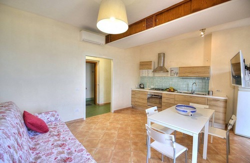 Marina di Puolo House | Appartamento Naia B: A graceful apartment located right on the beach, with Free WI-FI.
