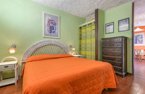Bagno-Sprizze Other | Appartamento Taccola - Agriturismo Cotetonda by the Sea with Private Terrace