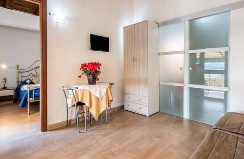 Priverno House | Appealing holiday home in Priverno with terrace