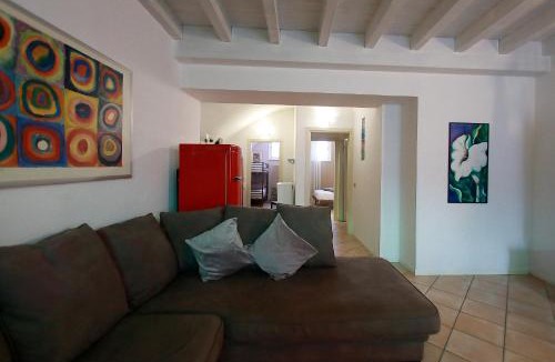 Lonato del Garda Apartment | Apt 6 Borgo Lago di Garda