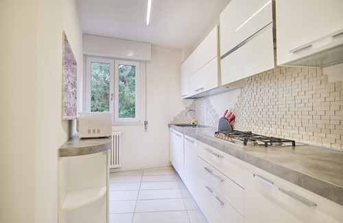Bardolino Apartment | Apt with 2 Bedrooms and a large balcony front lake
