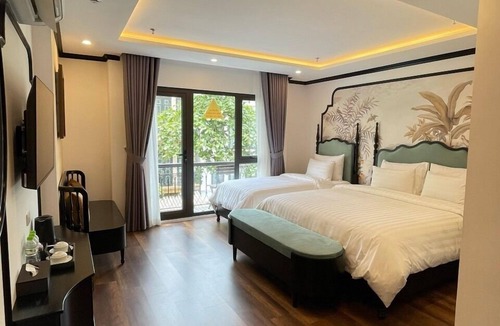 Old Quarter Hotel | Aquarius Premium Hotel