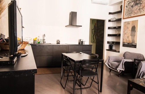 Roman Ghetto Apartment | Arenula Paradise