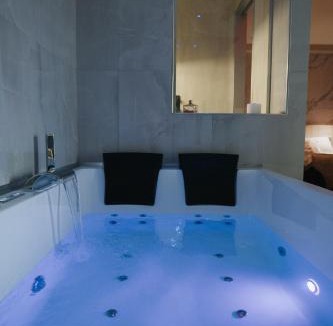 Latina Lido Apartment | Artemide Suite Spa