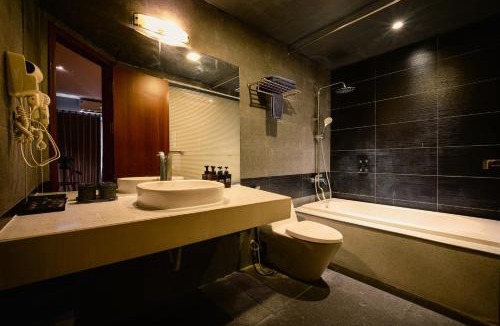 Truc Bach Apartment | Atlantis Nguyen Truong To