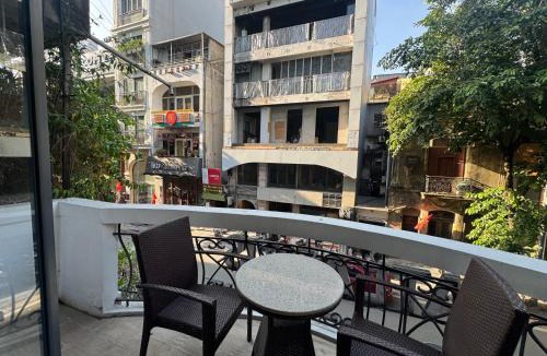 Truc Bach Apartment | Atlantis Nguyen Truong To