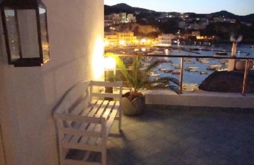 Ponza Apartment | Attic on the harbor, Corso Carlo Pisacane 99, Ponza
