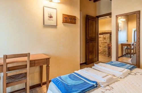 Camerino House | Authentic residence in the middle of nature with pool.