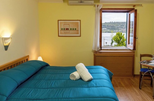 Licola Hotel | Avernum Relais