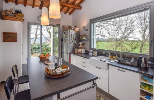 Ischia di Castro House | Awesome home in Ischia di Castro