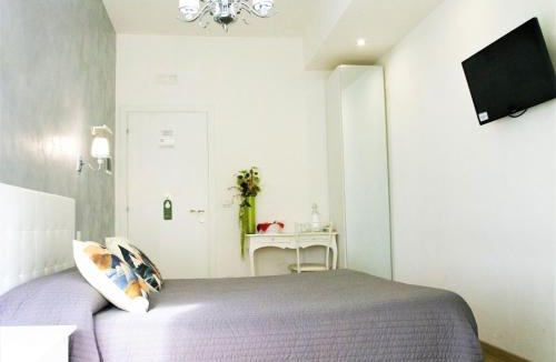 Universita House | B&B Dea Tiburtina
