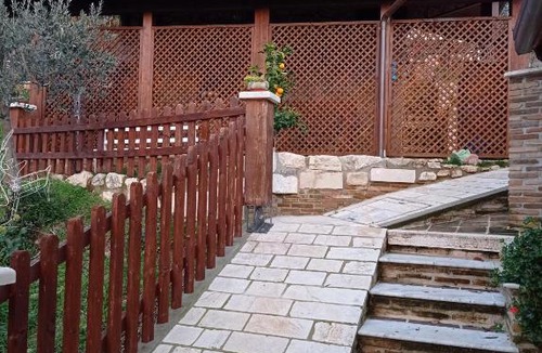 Colli al Volturno Bed & Breakfast | B&B Giallo Siena