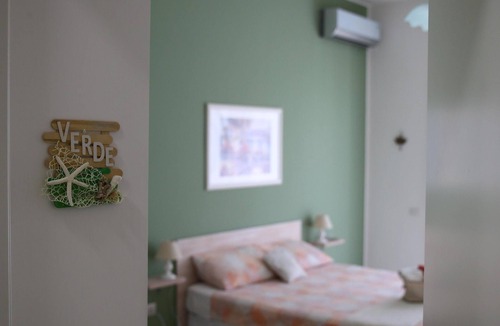 Salerno Bed & Breakfast | B & b Il Soffione: Three rooms with sea view