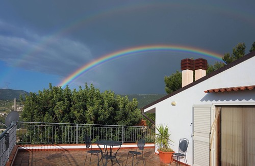 Mattinata Bed & Breakfast | B&B La Scapola Superior room with terrace, in the hills, 2km from the sea