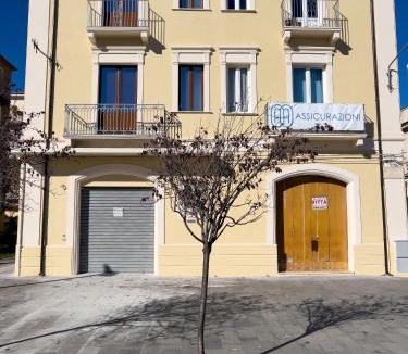 Lamezia Terme Bed & Breakfast | B&B Piazza d'Armi Lamezia Terme - 3 sorrisi