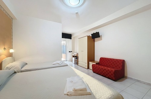 Monte Sant'Angelo Bed & Breakfast | B&B with Balcony - 235 - Santangelo - Pool