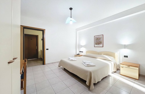 Monte Sant'Angelo Bed & Breakfast | B&B with Window - 231 - Santangelo - Pool