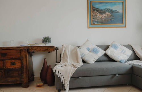 Maiori Apartment | Beachfront apartment by Immobiliare Gloria