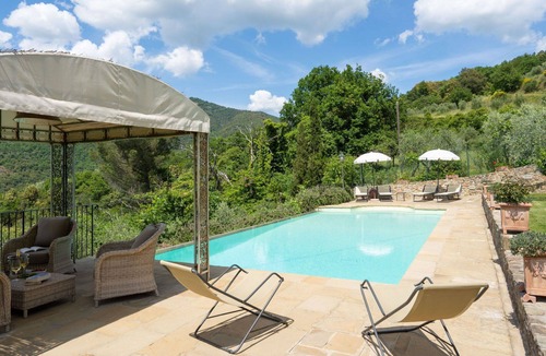Castiglion Fiorentino House | Beautiful private villa for 6 people with WIFI, private pool, TV, patio and pets allowed