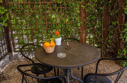 Bolsena Villa | Beautiful apartment in villa for 5 guests with WIFI, pool, TV, terrace and pets allowed