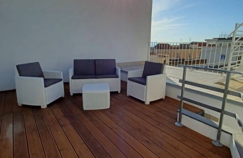 Meta Apartment | Beautiful apartment for 5 people with A/C, WIFI, TV and terrace