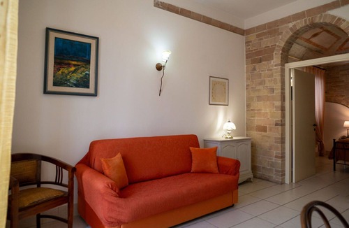Ortona Apartment | Beautiful apartment for 4 guests with A/C, TV, balcony and pets allowed