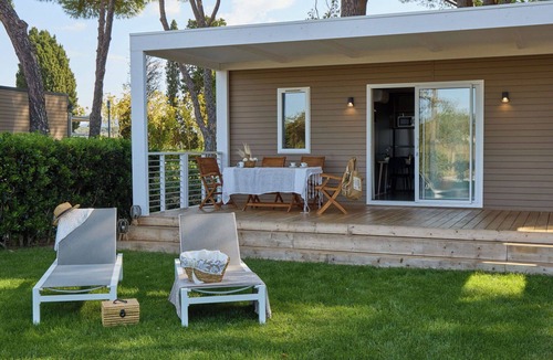 Capalbio House | Beautiful apartment in villa for 4 guests with A/C, pool, WIFI, TV and terrace
