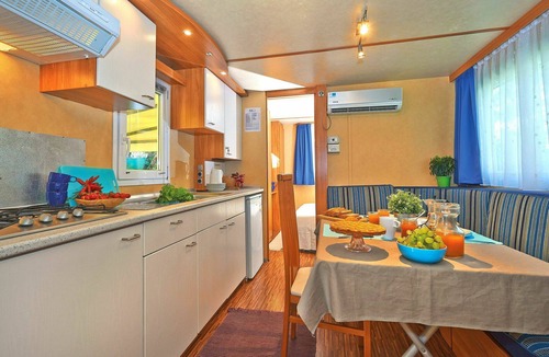 Baia Domizia House | Beautiful apartment in villa for 5 people with WIFI, pool, A/C and terrace