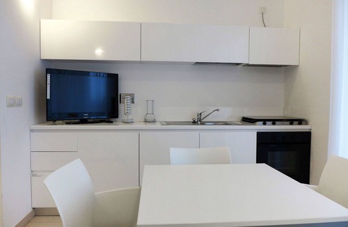 Marina di Vasto Apartment | Beautiful apartment for 5 people with A/C, pool, WIFI, TV, patio and pets allowed