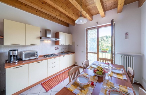Ceredello House | Beautiful home in Caprino Veronese VR with WiFi