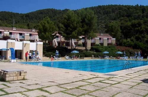 Vieste Villa | Beautiful house in residence with swimming pool and animation.