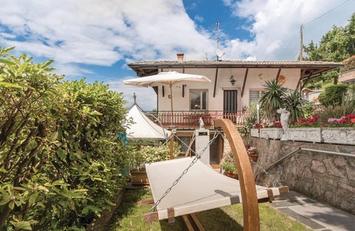 San Zeno di Montagna Apartment | Beautiful apartment in San Zeno di Montagna with house a mountain view