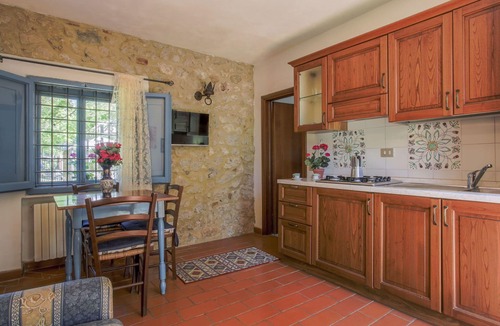 Monteriggioni Villa | Beautiful private villa with WIFI, private pool, TV, patio, pets allowed and panoramic view